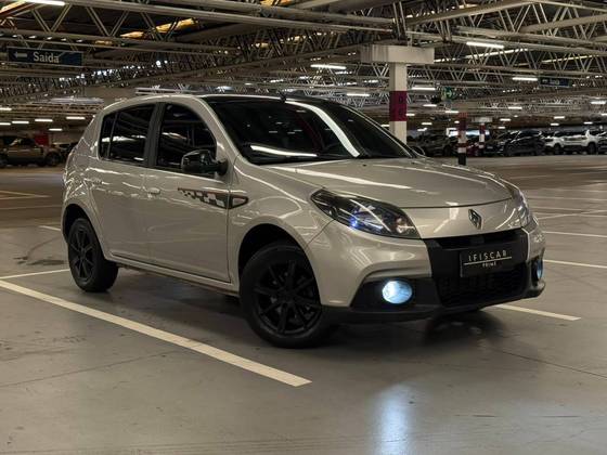 RENAULT SANDERO 1.6 GT LINE LIMITED FLEX 4P MANUAL RENAULT SANDERO 1.6 GT LINE LIMITED FLEX 4P MANUAL